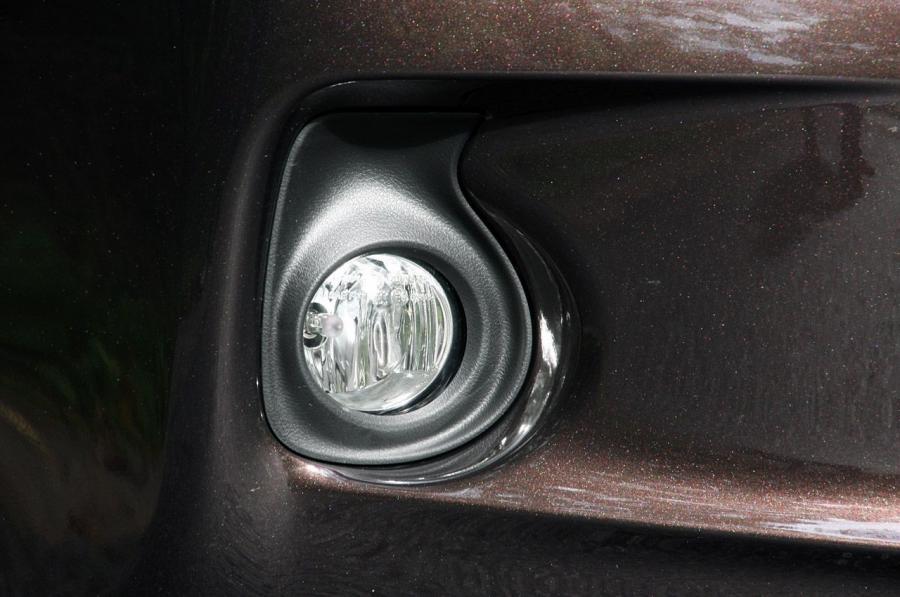  Lexus CT200h 2010 года  (фото 161 из 266)